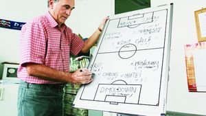 Magicianul din Trivale!** Reportaj cu antrenorul care a dat până acum șapte jucători pentru națională