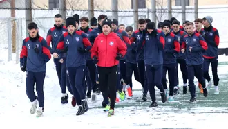 FC Bihor s-a reunit cu gândul la play-off și are o primă achiziție, dar și trei reveniri în lot! Orădenii s-au mai despărțit de un jucător și despre altul nu spun nimic