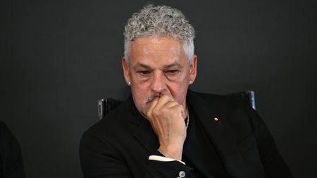 Italia e în stare de șoc: tâlharii au intrat peste Roberto Baggio în casă și i-au dat cu ranga în cap! Apoi, i-au sechestrat familia și l-au jefuit!