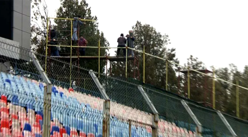 Măsuri extreme înainte de derby. FOTO - Conducerea Stelei a înălțat gardurile de la Peluza Sud