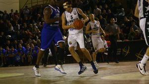 Gripat și lovit, Cuic nu se dă bătut