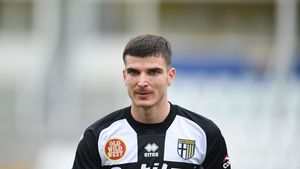 Omul care l-a descoperit pe Valentin Mihăilă, laude pentru jucătorul Parmei: „Greu va mai pierde primul «11»!”