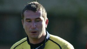 Petrache: "Vom aduce un staff tehnic din străinătate!"