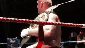 VIDEO | Cătălin Zmărăndescu, campion mondial IBA. Luptătorul român și-a făcut KO adversarul