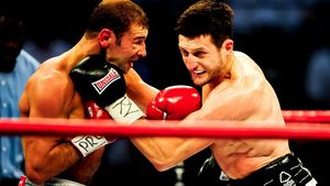 Boxerul care i-a încheiat cariera lui Lucian Bute, după ce l-a nimicit cu un K.O. devastator, răbufnește! „Ești un clovn! Ești o rușine”