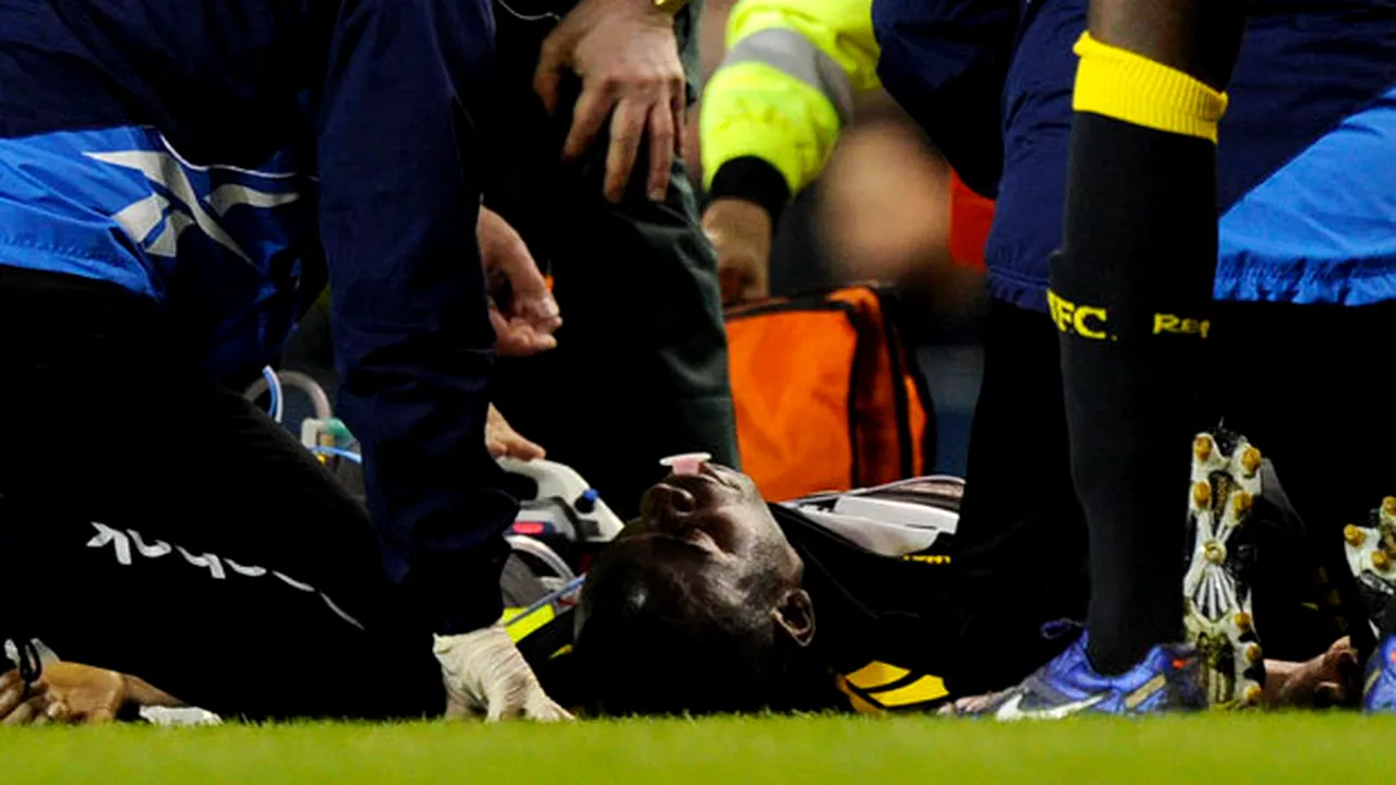 VIDEO Scene horror** la Tottenham - Bolton! Un jucător a căzut pe teren, meciul a fost întrerupt: 