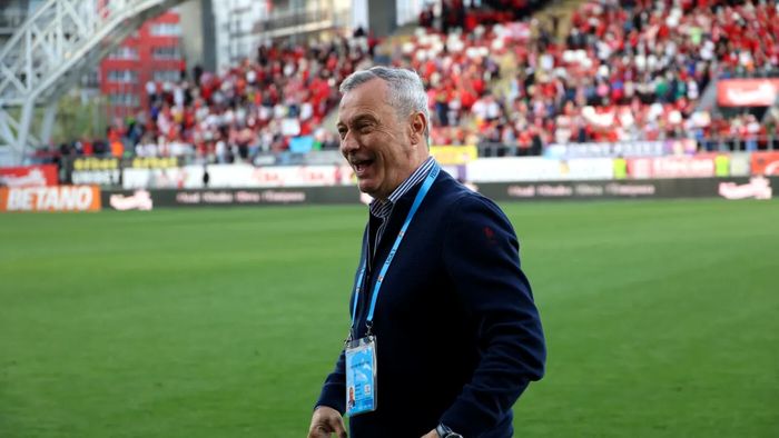 Mircea Rednic jubilează după Poli Iași - UTA Arad 0-2 și le dă peste nas contestatarilor: „Spuneați că retrogradăm primii!”