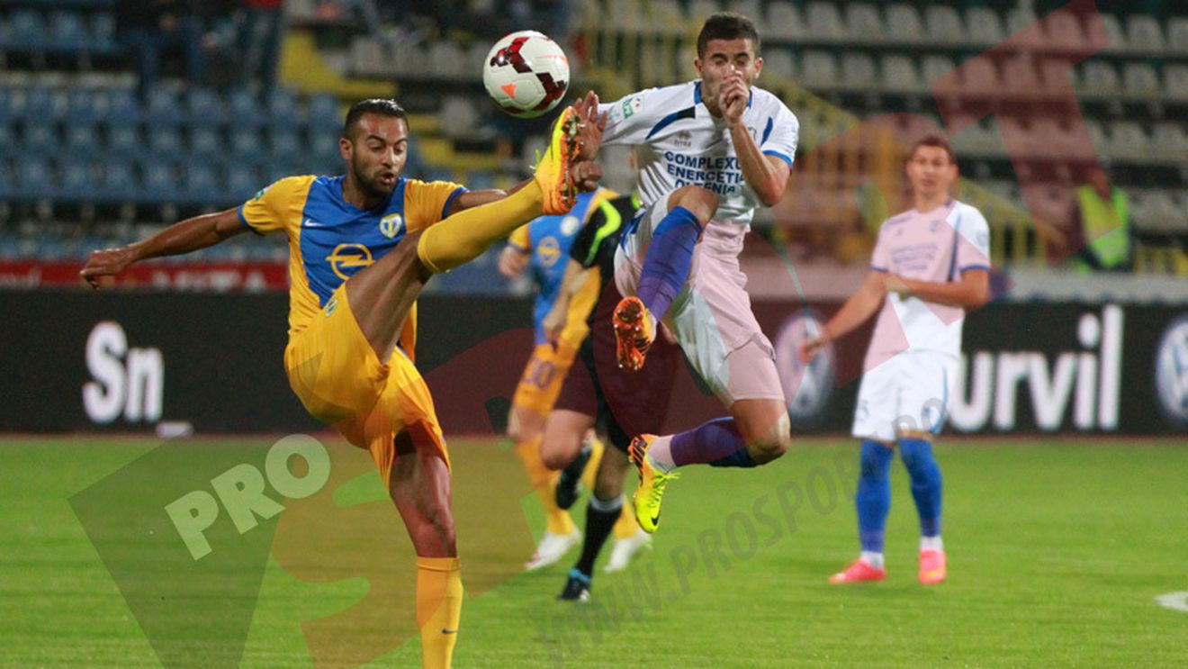 LIGA 1 | Petrolul - Pandurii 0-1. "Rușine să vă fie", hitul serii la Ploiești. Teixeira a fost huiduit, după ce a luat un galben stupid și ratează meciul cu Steaua. Nici Geraldo nu va juca contra campioanei