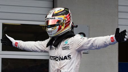 Pole-position pentru Lewis Hamilton la Marele Premiu de Formula 1 din Azerbaidjan