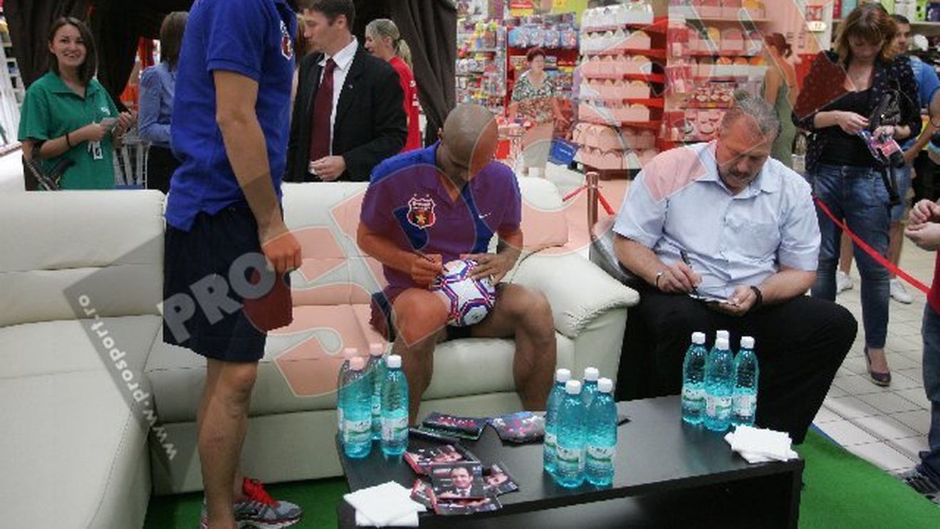 FOTO Cea mai iubită echipă din România!** "Nu mă surprinde că vom juca cu stadionul plin! 40-45 la sută dintre români țin cu Steaua"