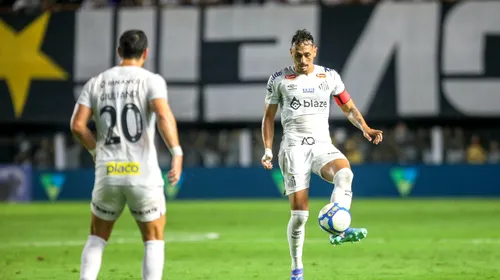 Pituca, fotbalistul care a văzut de două ori cartonașul roșu în același meci, la aceeași fază. A fost eliminat și trimis la vestiare: arbitrul a revăzut faza la VAR și l-a chemat pentru a-l elimina din nou. Cum a fost posibil
