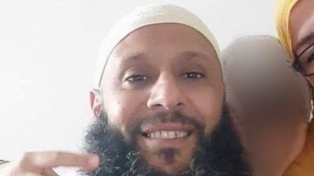 Dezvăluiri explozive: teroristul din Bruxelles avea pașaport de România! Cum arăta actul fals pentru care a plătit 3.000 de euro