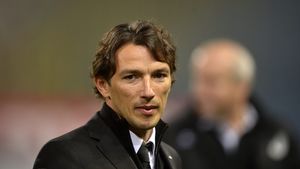 „Cine l-a dat afară e un zero! E un haos total!”. Dumitru Dragomir dă de pământ cu conducerea CSA Steaua, după „retrogradarea” lui George Ogăraru