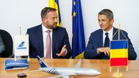Mircea Lucescu are avion. Răzvan Lucescu a semnat pentru aeronava care a primit numele tatălui său