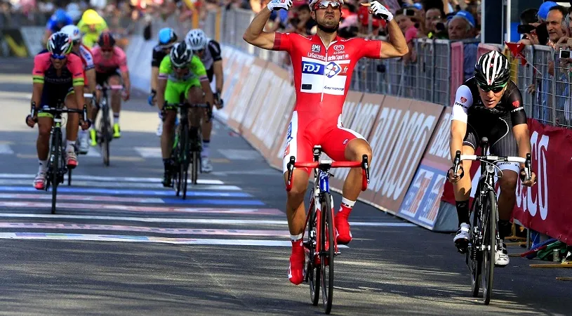 Bouhanni, regele sprintului în Giro. Francezul a scăpat de căzătură și a câștigat a treia etapă din Turul Italiei