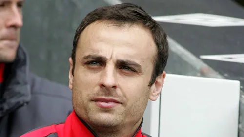 CA ȘI FĂ‚CUT: Berbatov va merge la campioana transferurilor!** Va semna săptămâna viitoare