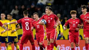 Golgheterul Republicii Moldova și noul star din Olanda, la un pas să fie luat de finul lui Gigi Becali | EXCLUSIV