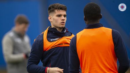 Campionatul a "înghețat", dar antrenamentele continuă! Cum arată o zi din viața lui Ianis Hagi, în plină pandemie de coronavirus | VIDEO