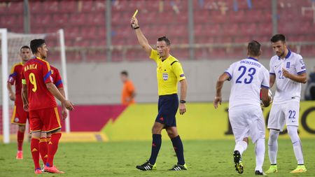 Câștigăm în 10 contra favoritei grupei. Ușor cu grecii, mai greu cu englezul. Grecia - România 0-1