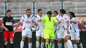 Colaps în fotbalul românesc! Un alt club de tradiție a pus azi lacătul pe stadion:** "Am intrat în insolvență" Final trist după 88 de ani de istorie