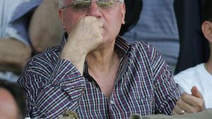 "Steaua e la pamânt, nu bate pe Buzău"