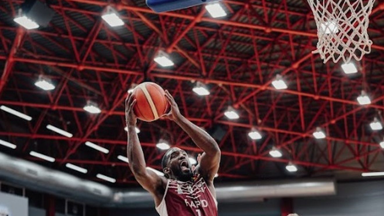 Singurul baschetbalist trecut prin NBA povestește ce face în timpul liber în București. „Stau departe de porc! Prefer puiul și peștele" | EXCLUSIV