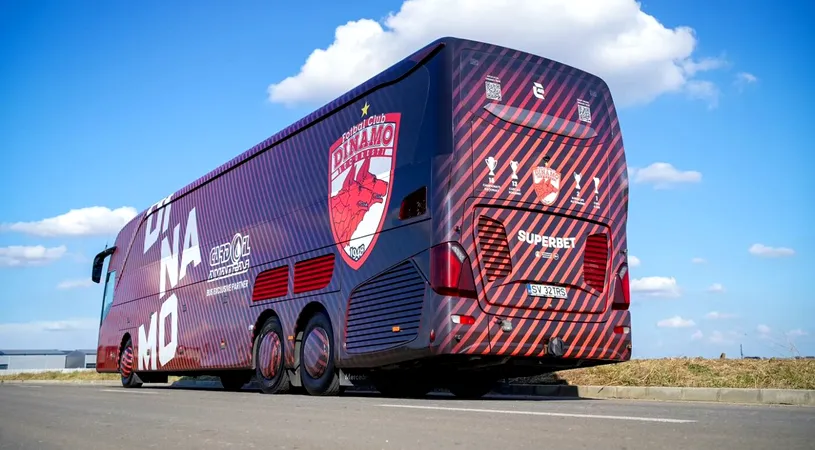 Asta chiar le întrece pe toate! Noul autocar al lui Dinamo ar fi aparținut rivalei FCSB