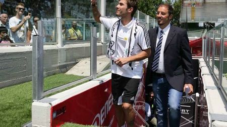 Mutu e ZEU la Cesena:** "E un băiat extraordinar! Unul dintre cei mai buni jucători din Serie A"