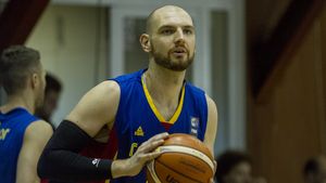 Au mai rămas 15 jucători în lotul pentru Eurobasket! România susține ultimele teste înaintea turneului final, cu Lituania și Letonia