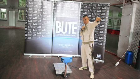 Octavian Stoica s-a bătut cu Mendy în 2004:** "E bun, dar Bute îl bate prin KO"