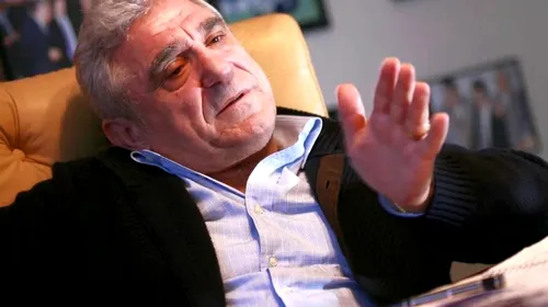 Milionarii Giovanni Becali şi Dan Diaconescu, filmați în timpul unei partide de poker. Legendarul impresar şi celebrul patron media, surprinşi de fiul lui Victor Pițurcă