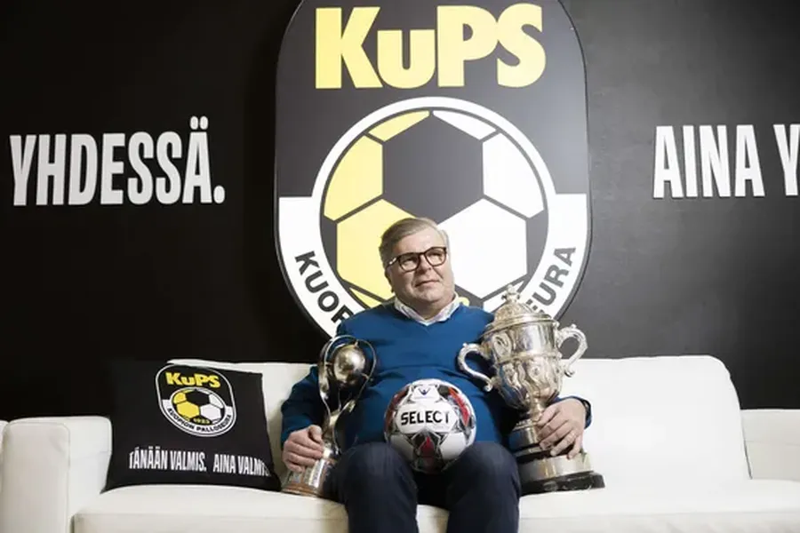 absolut-de-neimaginat-in-romania-patronul-lui-kups-cu-care-joaca-azi-universitatea-craiova-in-europa-league-e-si-presedintele-federatiei-de-fotbal-din-finlanda
