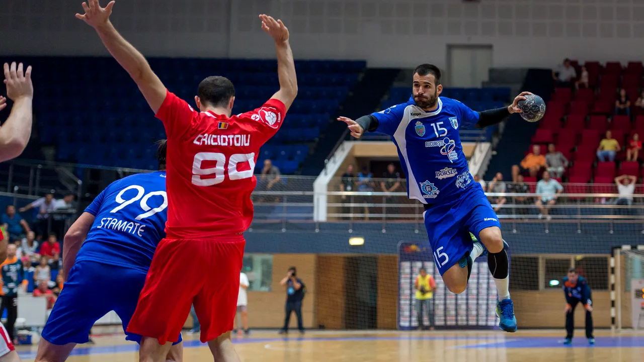 Hai cu cetățenia! Selecționerul naționalei de handbal l-a convocat pe Javier Humet pentru turneul de la Barcelona, dar spaniolul încă așteaptă pașaportul românesc