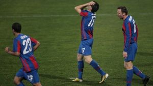 "Nu avem amintiri plăcute de la ultimul meci cu Crăciunescu"** Narcis: "Sper să îl convingem pe Oli să nu plece"