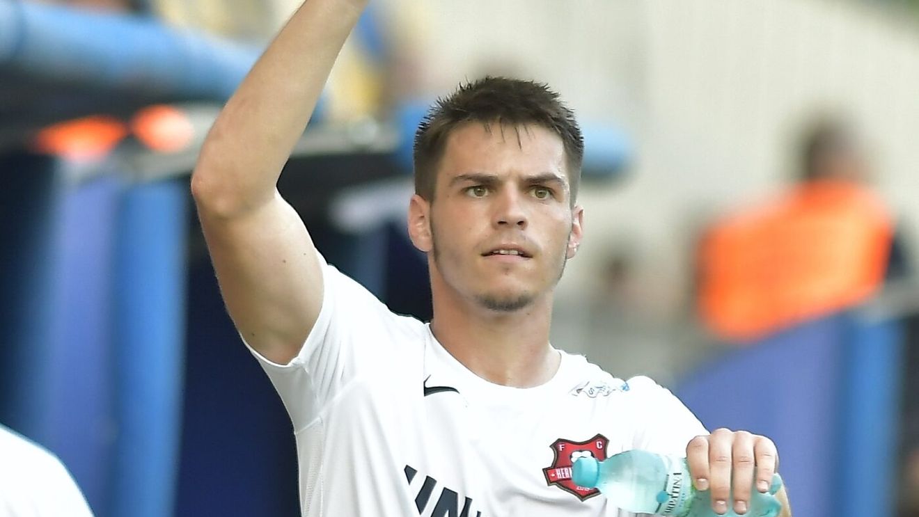 Daniel Paraschiv, revelația Superligii, interviu în exclusivitate: „A fost un an excepțional”. Răspunsul pe care i-l dă lui Dan Petrescu