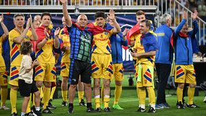 Nevasta fotbalistului din Generația de Aur l-a pus pe facebook: „Soțu’, înconjurat de fete!”