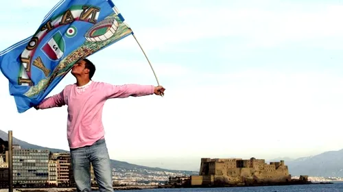 VIDEO V-ați săturat de „You’ll never walk alone”? Imnul lui Napoli, cântat din 70.000 de fani