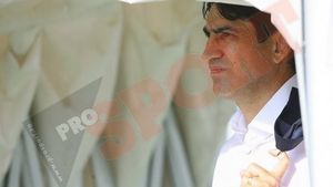 Craioveanu: "Piți, îmi pare rău, vreau să bată Craiova"