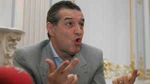 Marius Stan și Gigi Becali suspendați și amendați