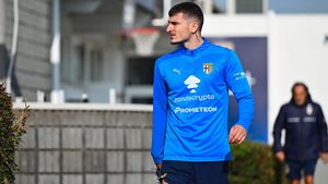 Valentin Mihăilă pare lovit de blestem: s-a accidentat din nou