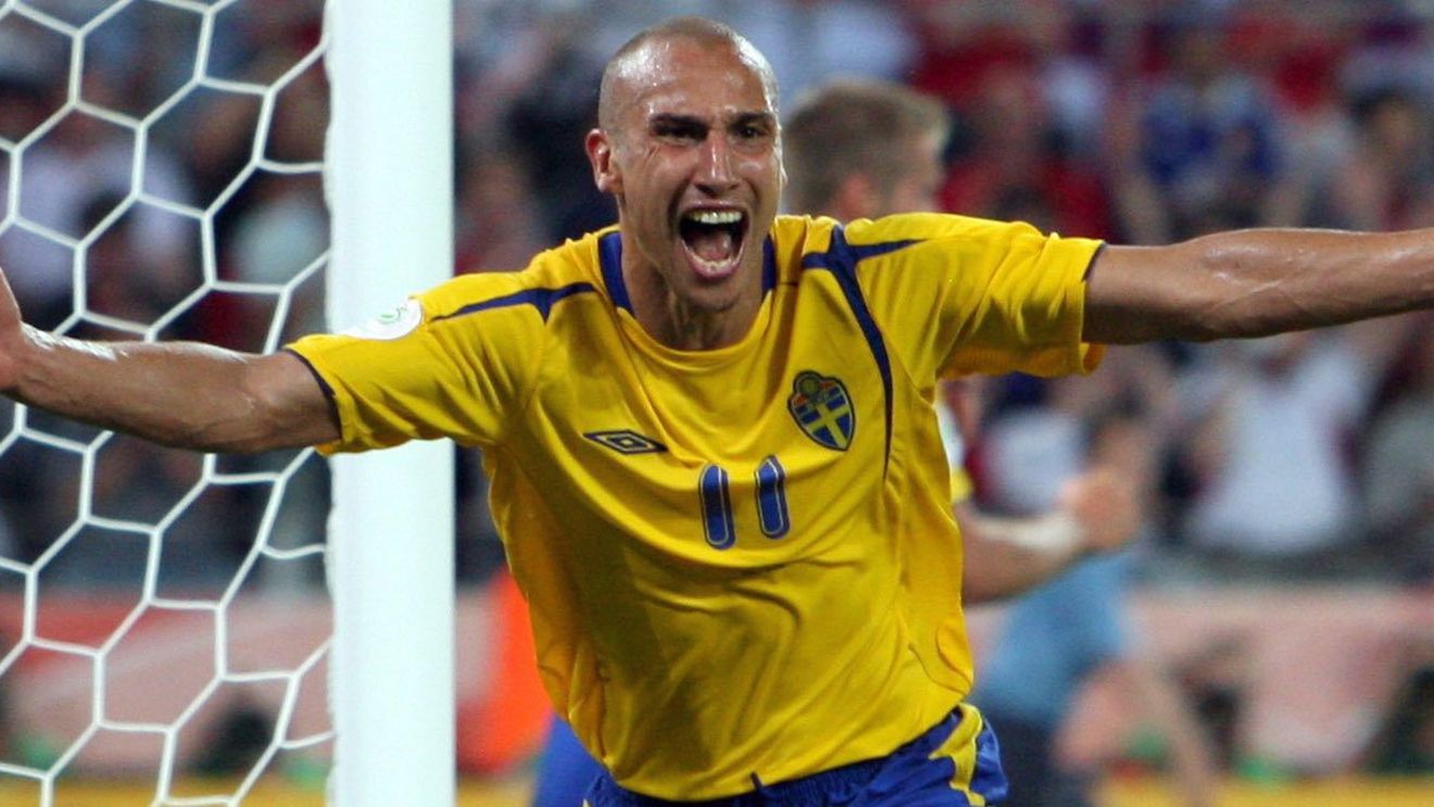 VIDEO **Final de poveste!** Larsson se retrage din fotbal! Vezi cele mai tari goluri!