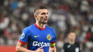 Răzvan Burleanu a comentat transferul lui Florin Tănase la Omonia Nicosia: „Doar așa pot ajuta și echipa națională”