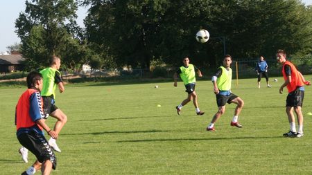 Meci de old-boys în cantonamentul "oțelarilor"