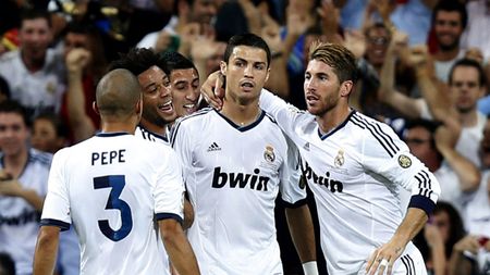 CR7 ar putea fi coleg cu Ibra, iar Mourinho îi caută înlocuitor!** Ce super jucător ar putea veni pe Bernabeu