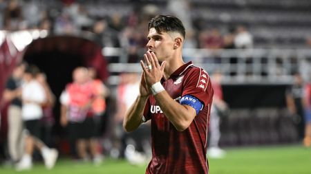 Victor Angelescu intră în război cu fanii Rapidului: „Eu sunt de partea lui Dobre! Nu au ce căuta acei indivizi pe stadion”