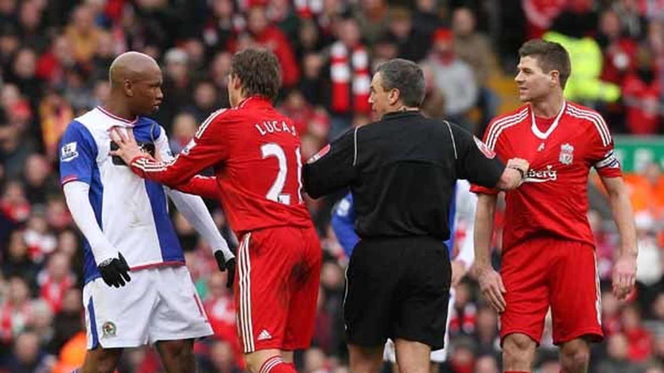 Gerrard, ținta unor atacuri fără precedent!** "Preferă să piardă Liverpool și el să înscrie! E GELOS pe mine, e cel mai mare egocentrist, nimeni nu-l suportă"