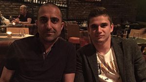 Răzvan Marin și familia lui, probleme la vama Nădlac. Au fost blocați 20 de ore. „Ne-au verificat!” |  FOTO