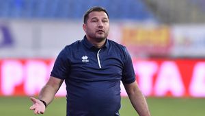 „E un geniu! Te face să rămâi blocat!”. Marius Croitoru, fascinat de un jucător al Botoșaniului