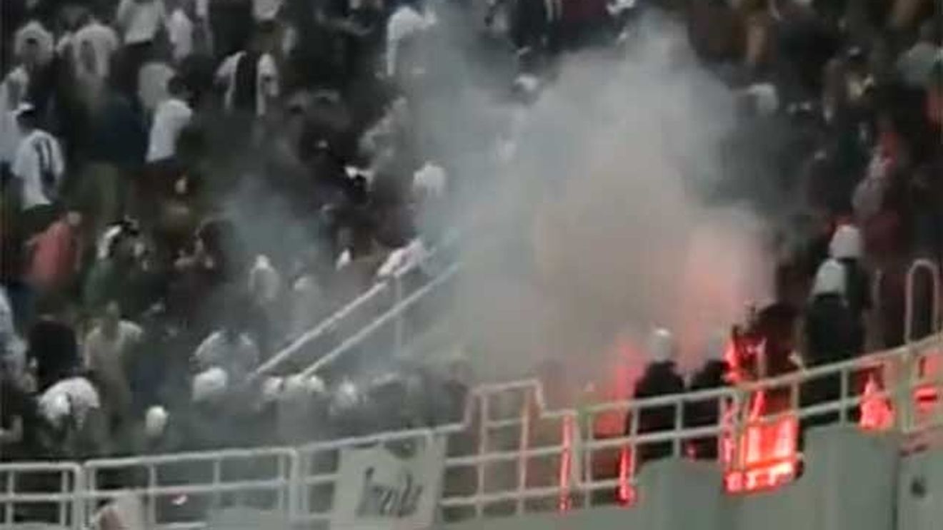 VIDEO Incidentele provocate de fanii lui Hajduk la Atena