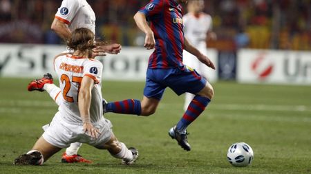 „Atenție la Henry!"